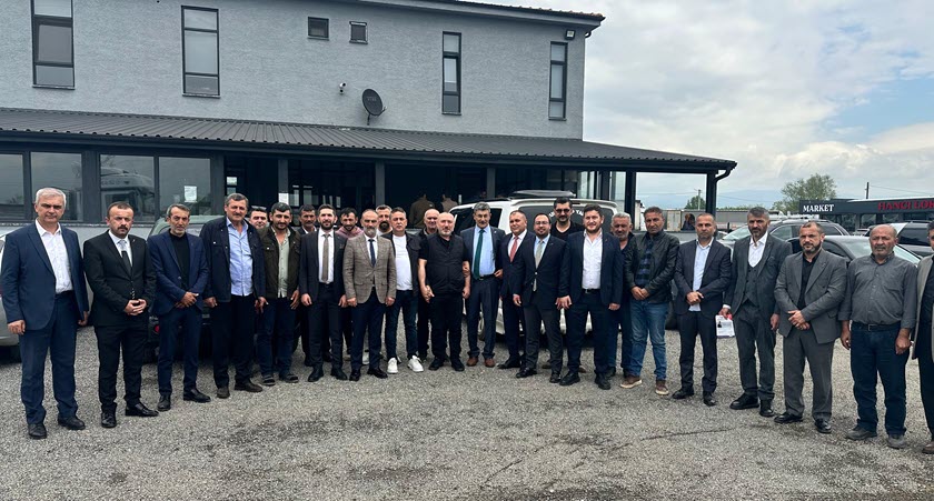 ANAHTAR PARTİ GENEL BAŞKAN YARDIMCISI AYHAN EREL HENDEK’TE SAHAYA İNDİ