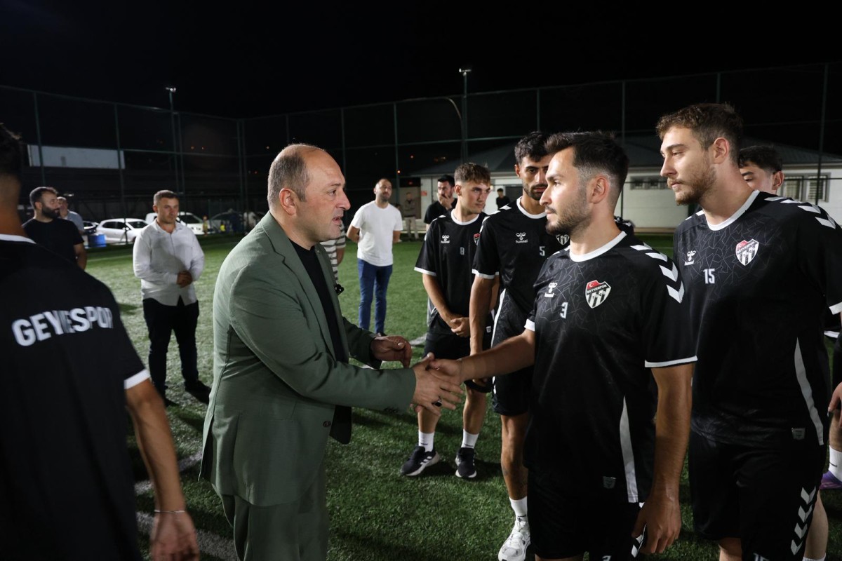 GEYVESPOR SEZONUN İLK ANTRENMANINI GERÇEKLEŞTİRDİ