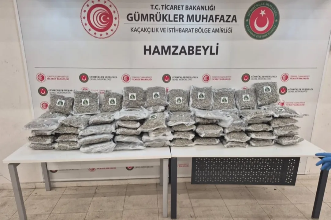 Gümrükler Muhafaza'dan çifte uyuşturucu operasyonu!