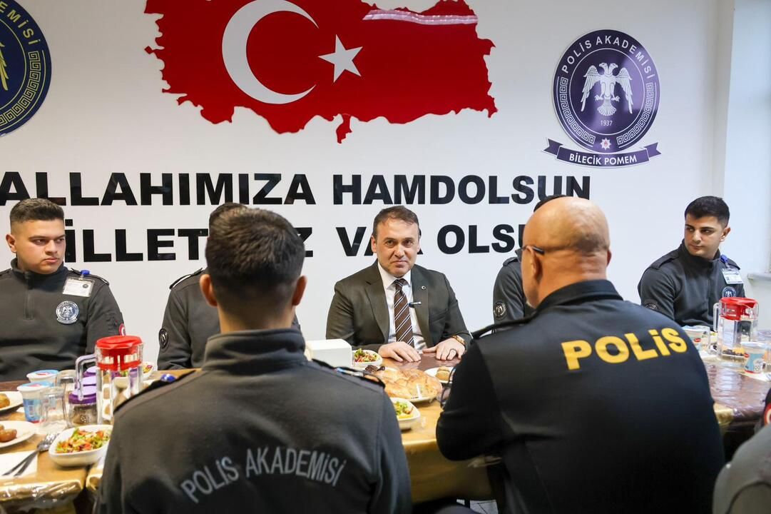 Vali Sözer, Polis Adaylarıyla İftar Sofrasında Buluştu